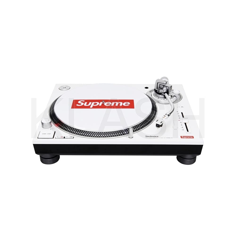 GIRADISCHI TECHNICS SL-1200MK7SP NOLEGGIO MILANO IDEALE PER DJ E EVENTI CON DESIGN SUPREME