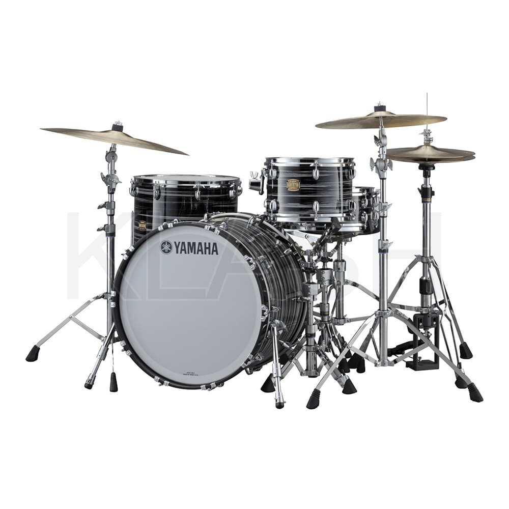 YAMAHA CLUB CUSTOM SWIRL BLACK BATTERIA COMPLETA PER NOLEGGIO A MILANO CON PIATTI SABIAN TAPPETO ROCKBAG E ACCESSORI INCLUSI